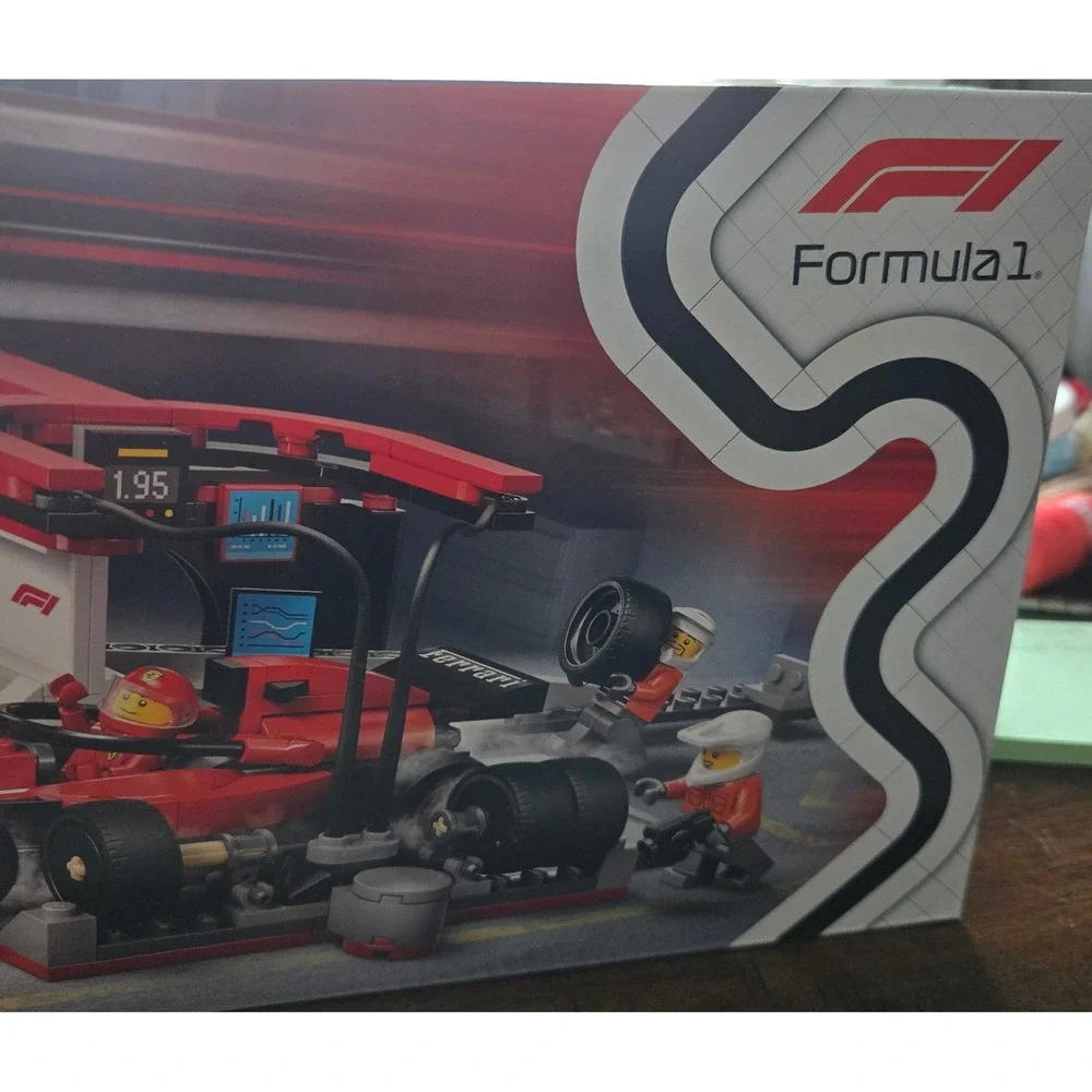 LEGO City F1 Pit Stop & Pit Crew with Ferrari Car Set 60443 322 Pcs New